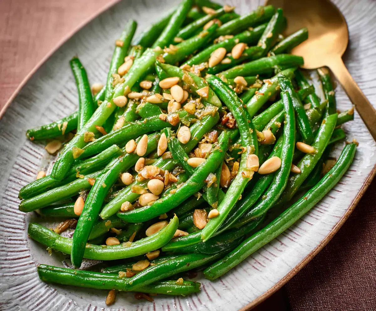 Fresh green beans with toasted pine nuts recipe, healthy vegetable side dish